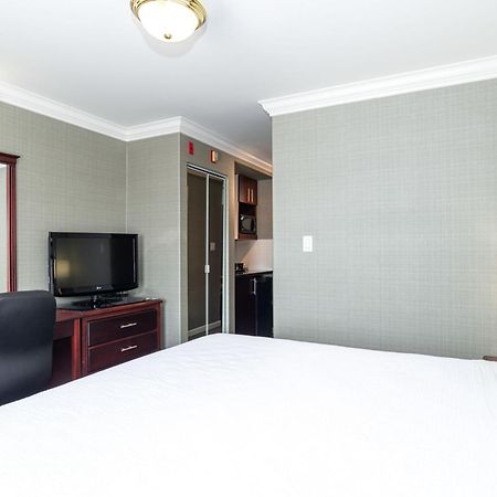 Sandman Hotel Red Deer Exterior foto